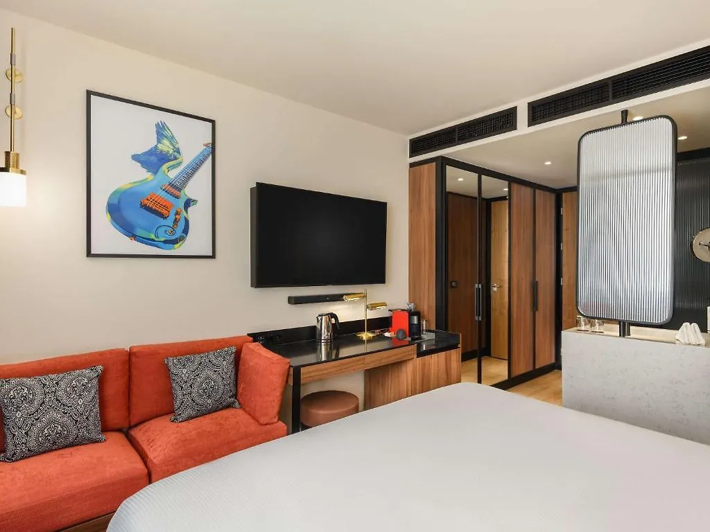 Pullman Budapest 5*,  Hungary