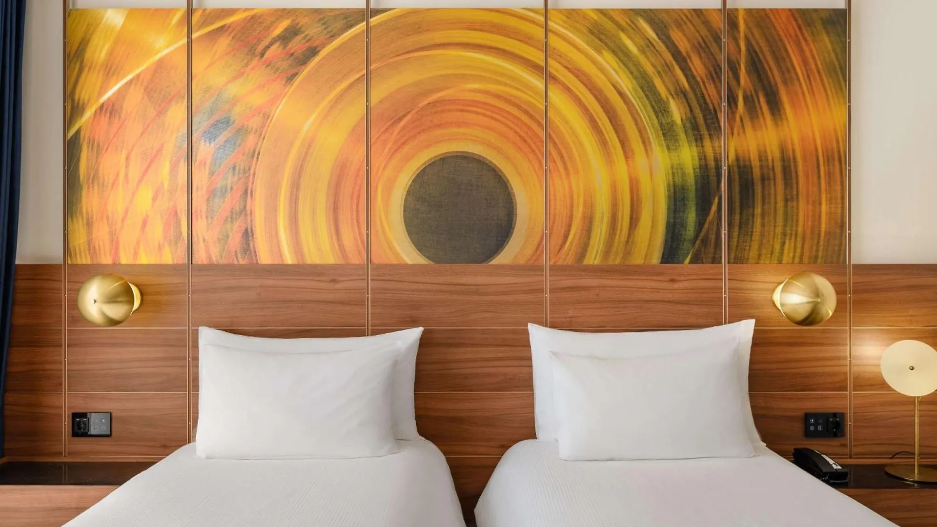 Hard Rock Hotel Budapest 5*,