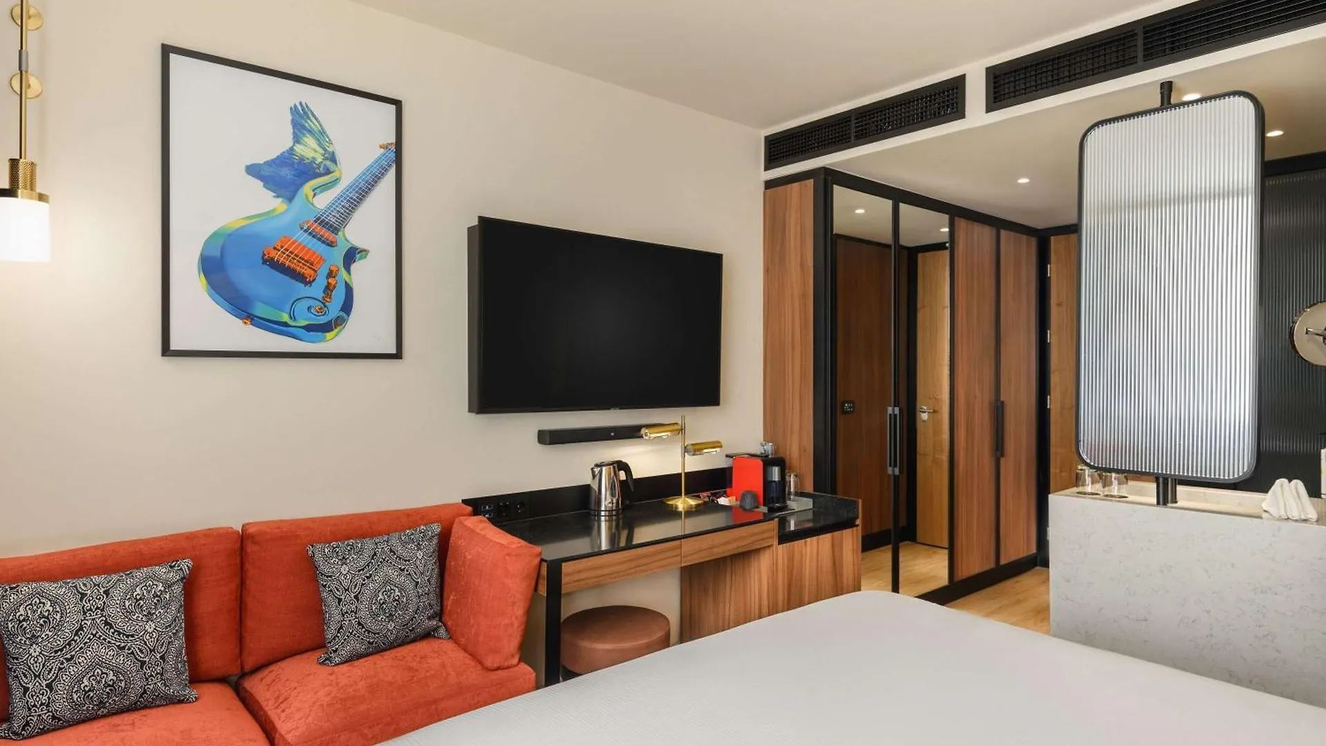 Hard Rock Hotel Budapest 5*,  Magyarország