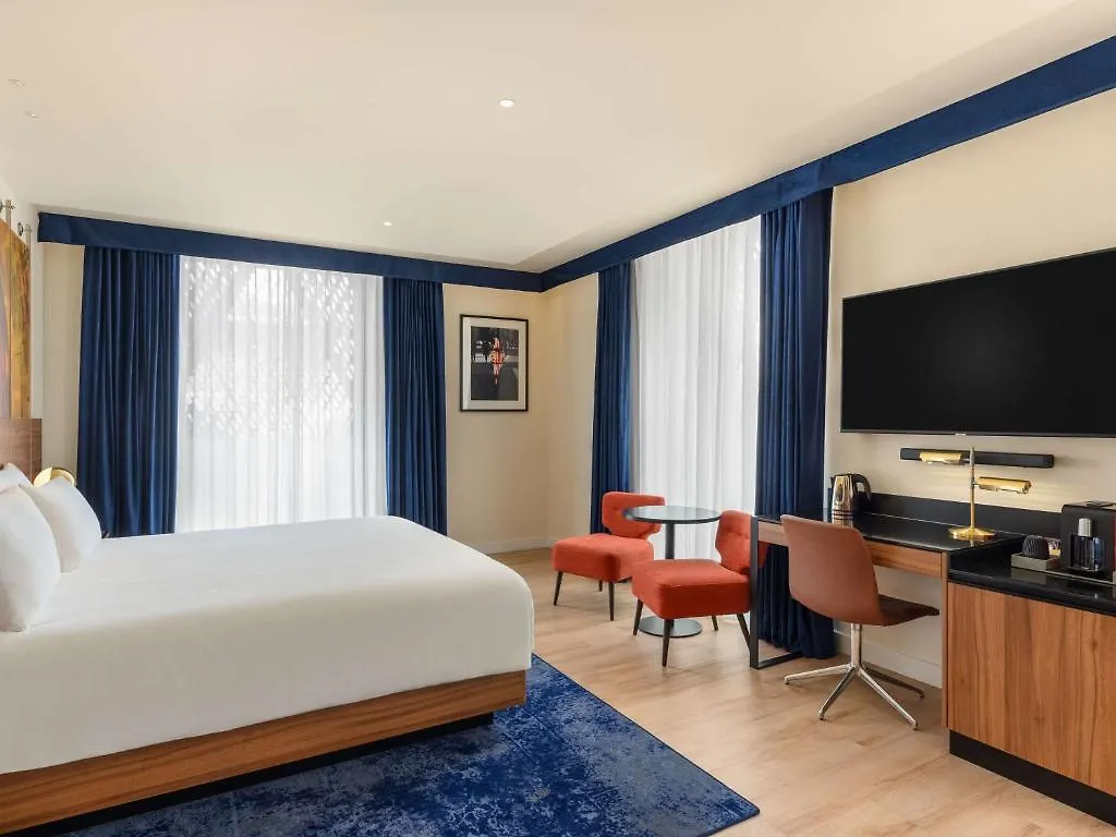 Hard Rock Hotel Budapest