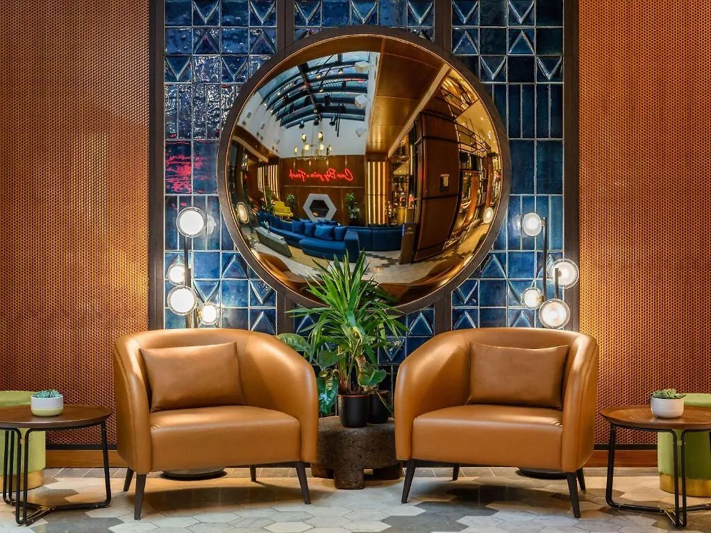 Hard Rock Hotel Budapest 5*,